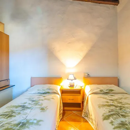 Casa Degli Iris Feriehus Golfo Aranci