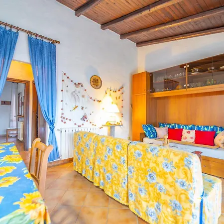 Holiday home Casa Degli Iris *